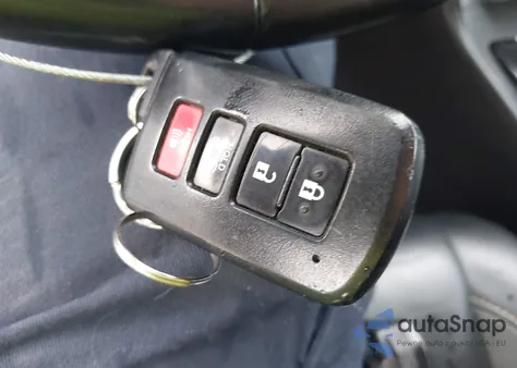 2018 Toyota Highlander Xle z USA, uszkodzony, nr VIN 5TDKZRFH6JS527765